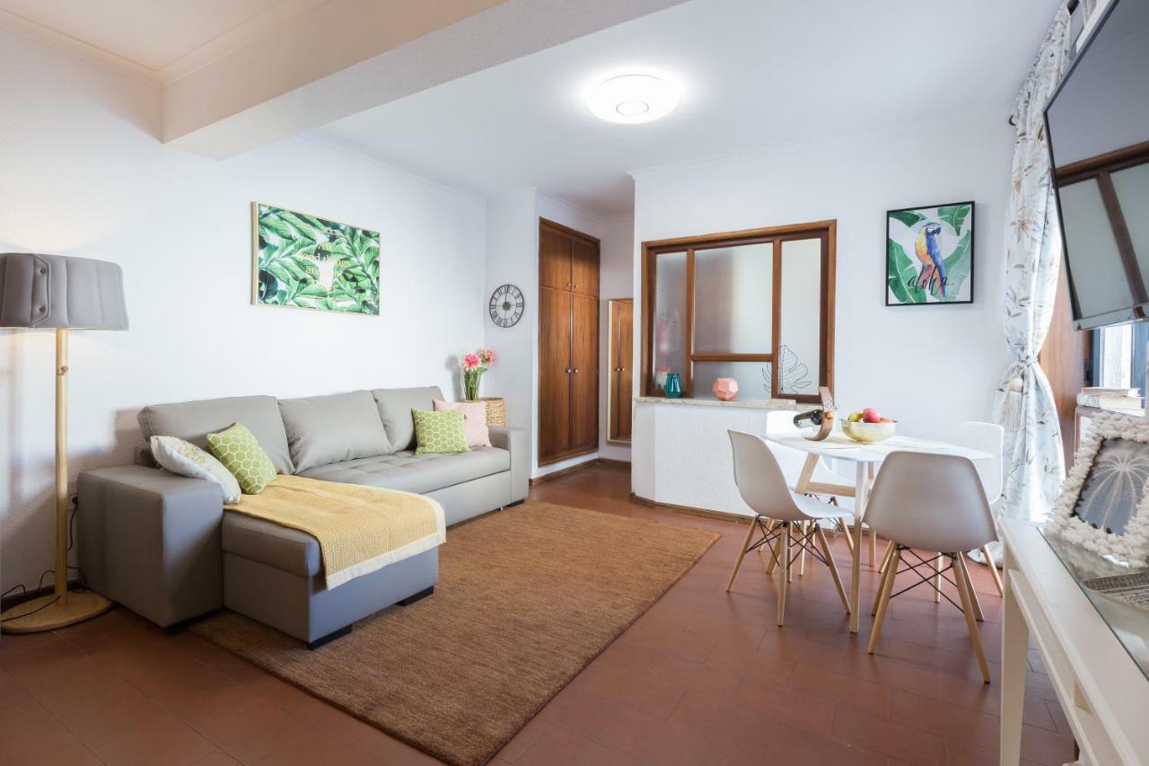 2 Comfy Bright Flats With Netflix Apartamento Oporto